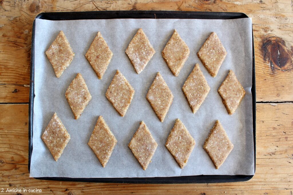 Losanghe di biscotti alle mandorle, mosto e miele