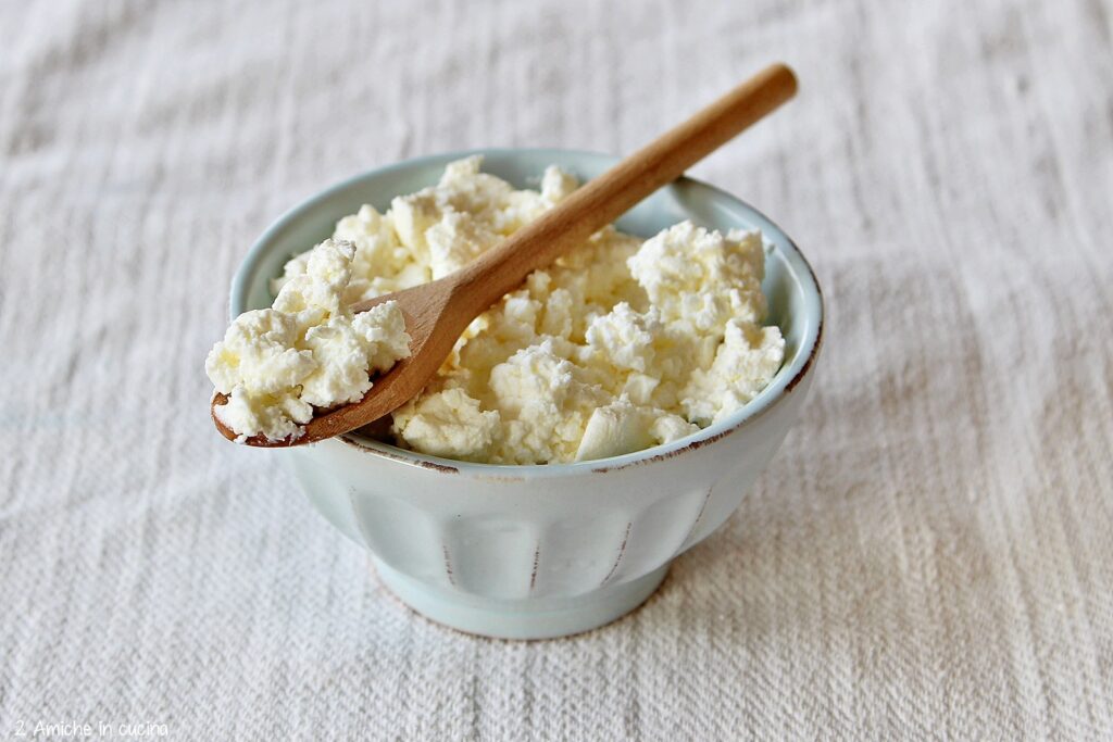 Tvorog russo, formaggio di kefir da fare in casa