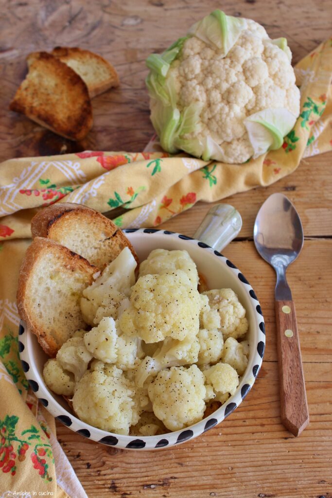 Pane tostato e cavolfiore, ricetta tipica umbra