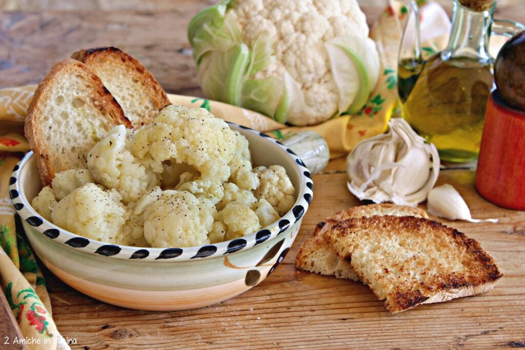 cavolfiore con pane raffermo e olio extra vergine di oliva umbro