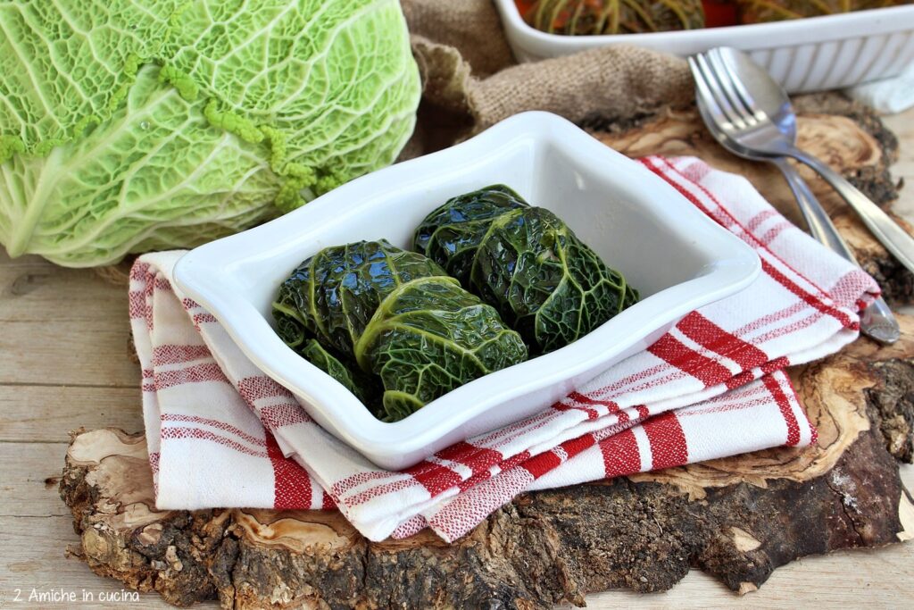 Polpette avvolte nelle foglie di verza