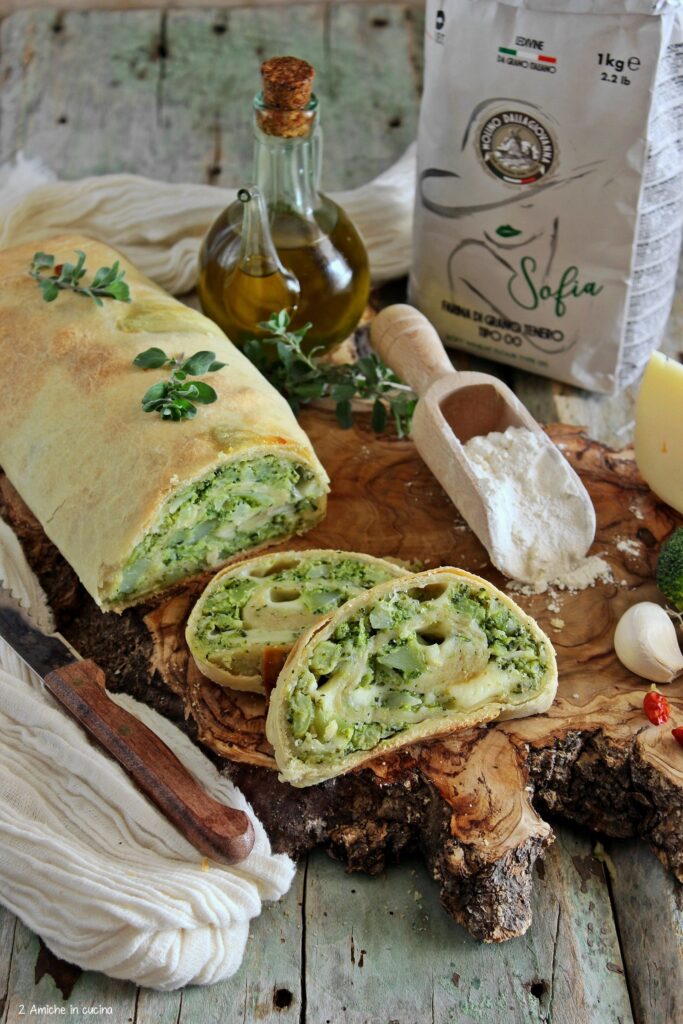 Strudel salato con verdura e formaggio