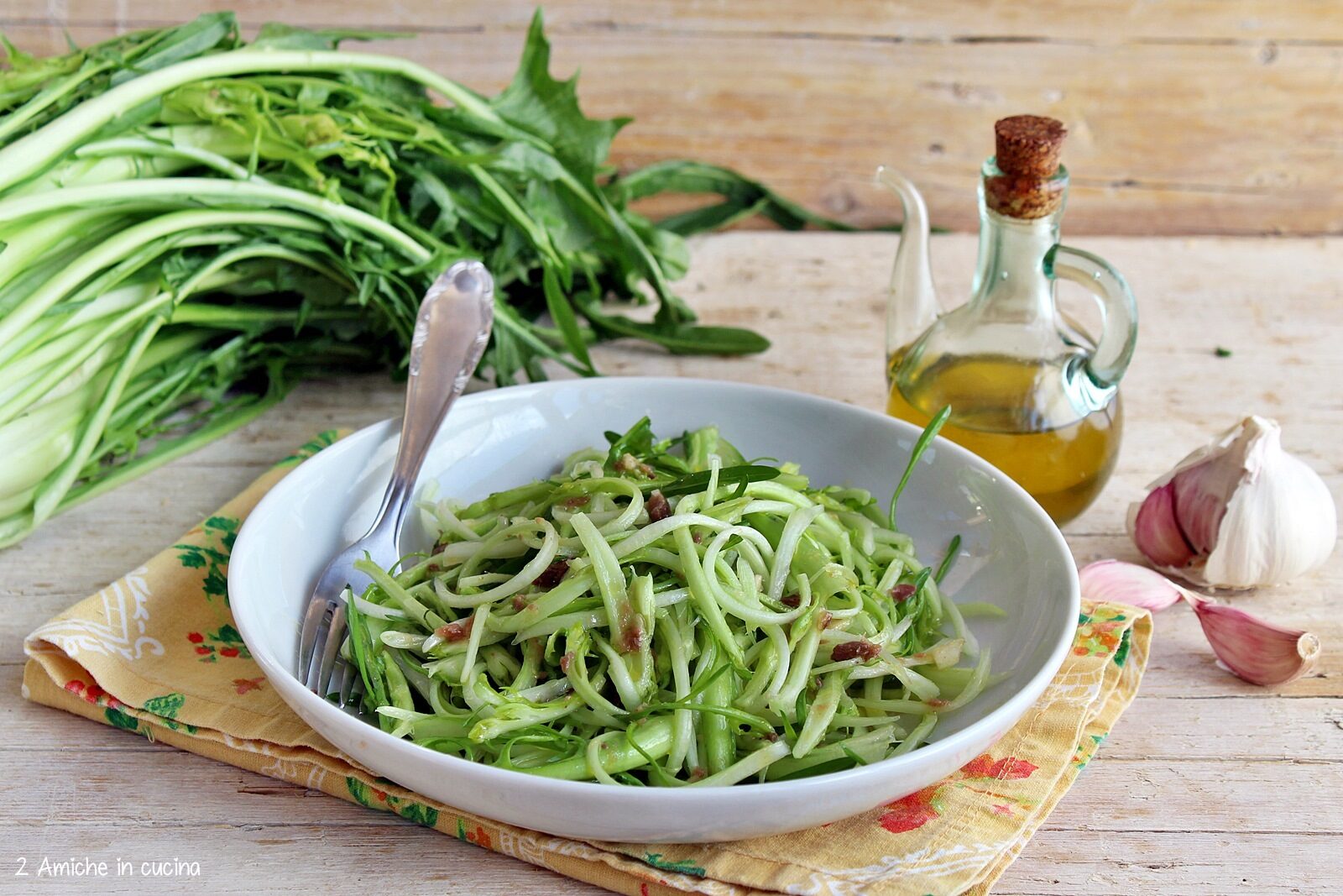 Puntarelle romane con salsa di acciughe e aglio - 2 Amiche in Cucina