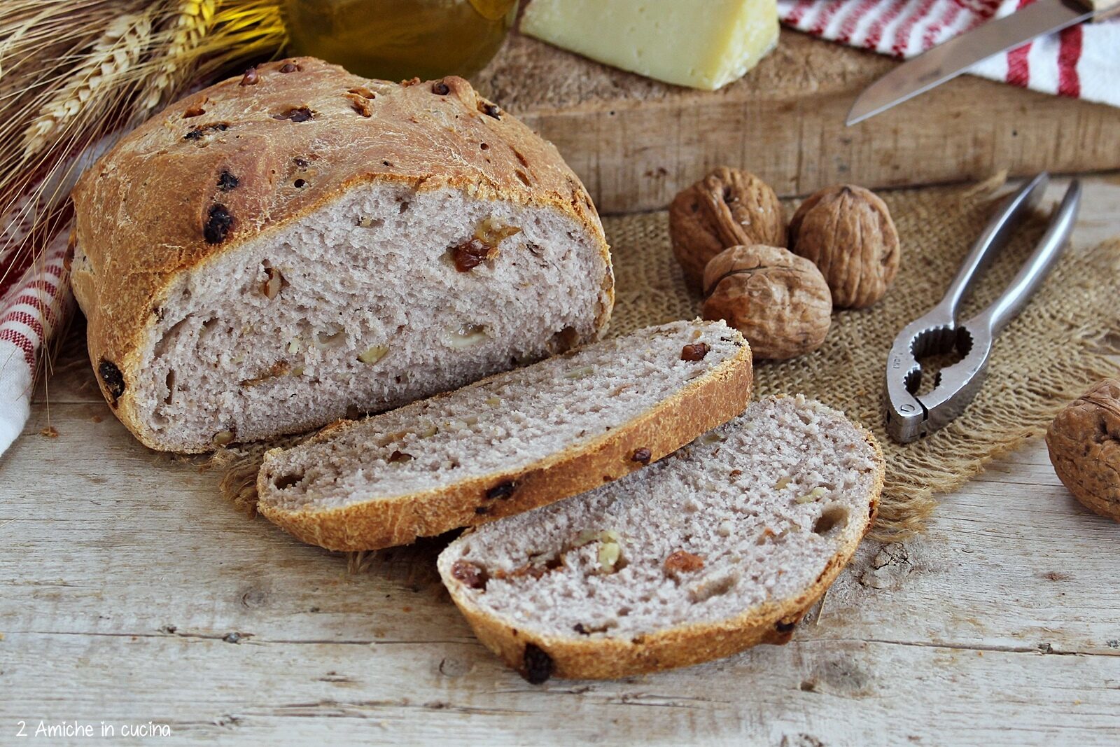 Pan nociato tipico di Todi