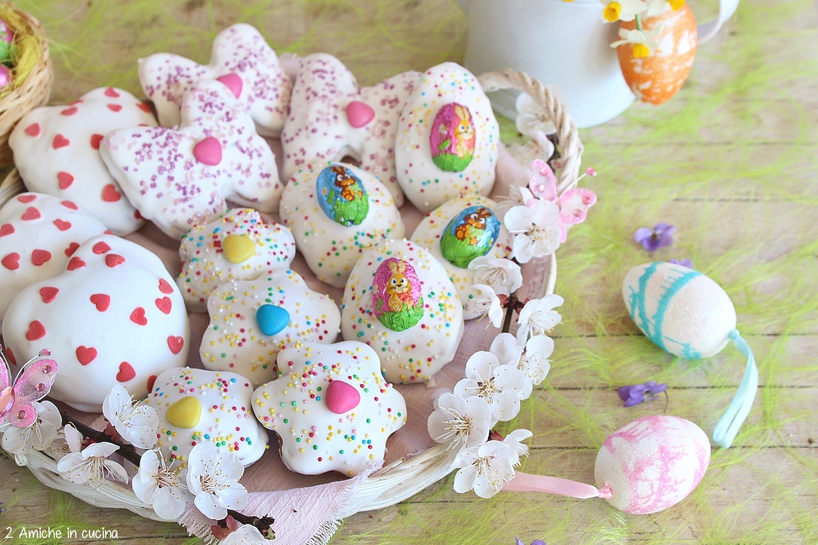 Biscotti di Pasqua glassati 