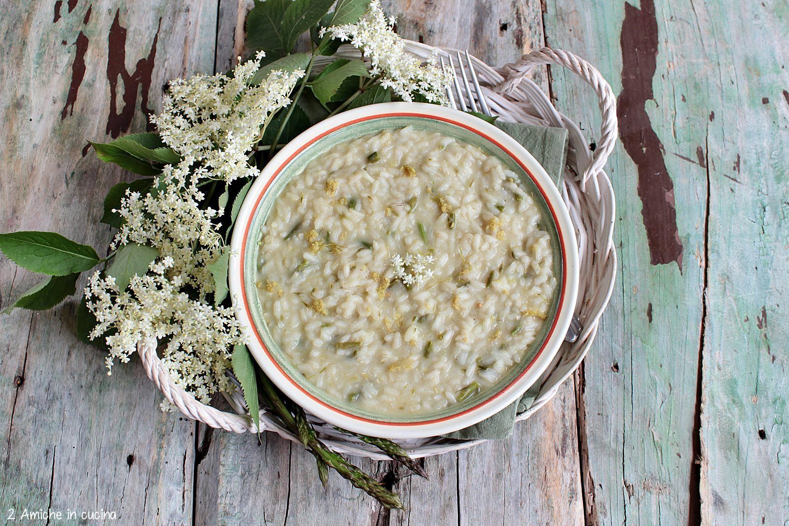 Risotto al brodo di fiori di sambuco