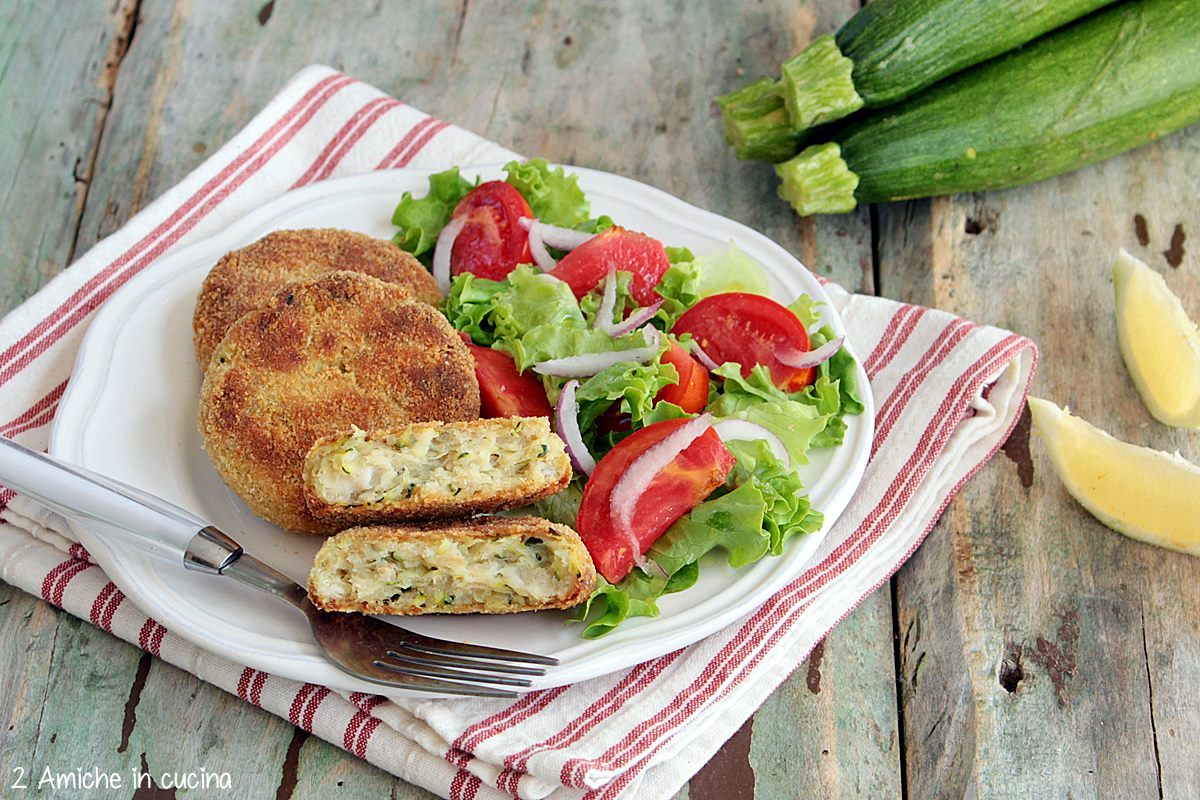 hamburger fatti in casa di zucchine, merluzzo e erbe aromatiche, ricetta senza lattosio