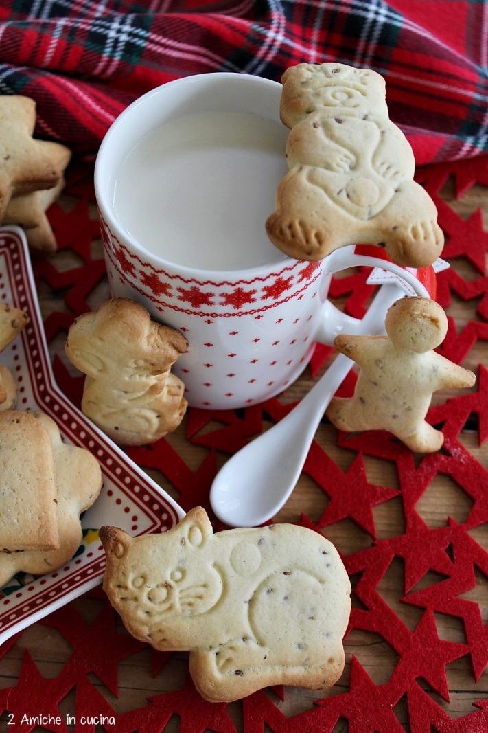 Biscottini all'anice per i bambini, ricetta umbra per San Nicolò