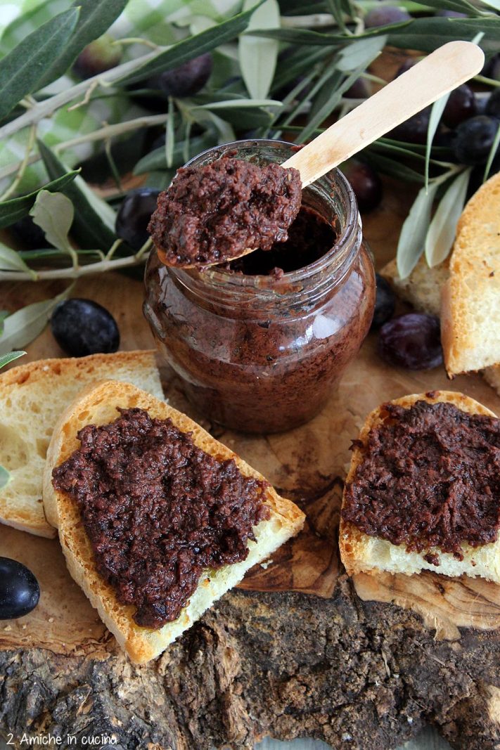 Cremna alle olive per crostini