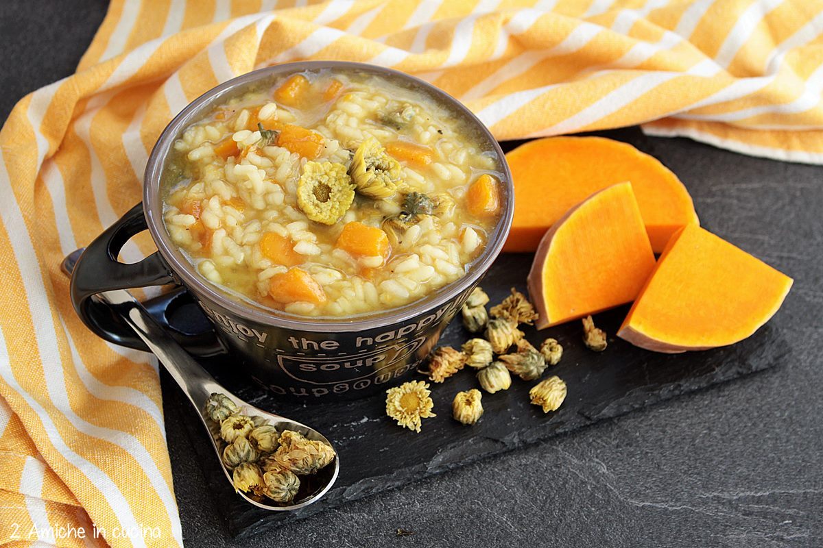 Risotto con zucca gialla e brodo di crisantemo