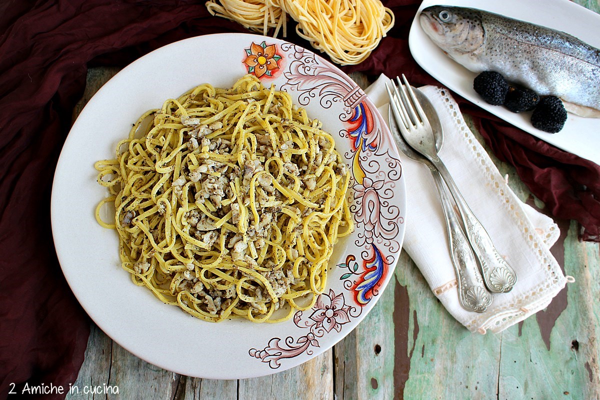 piatto di strangozzi con trota e tartufo nero