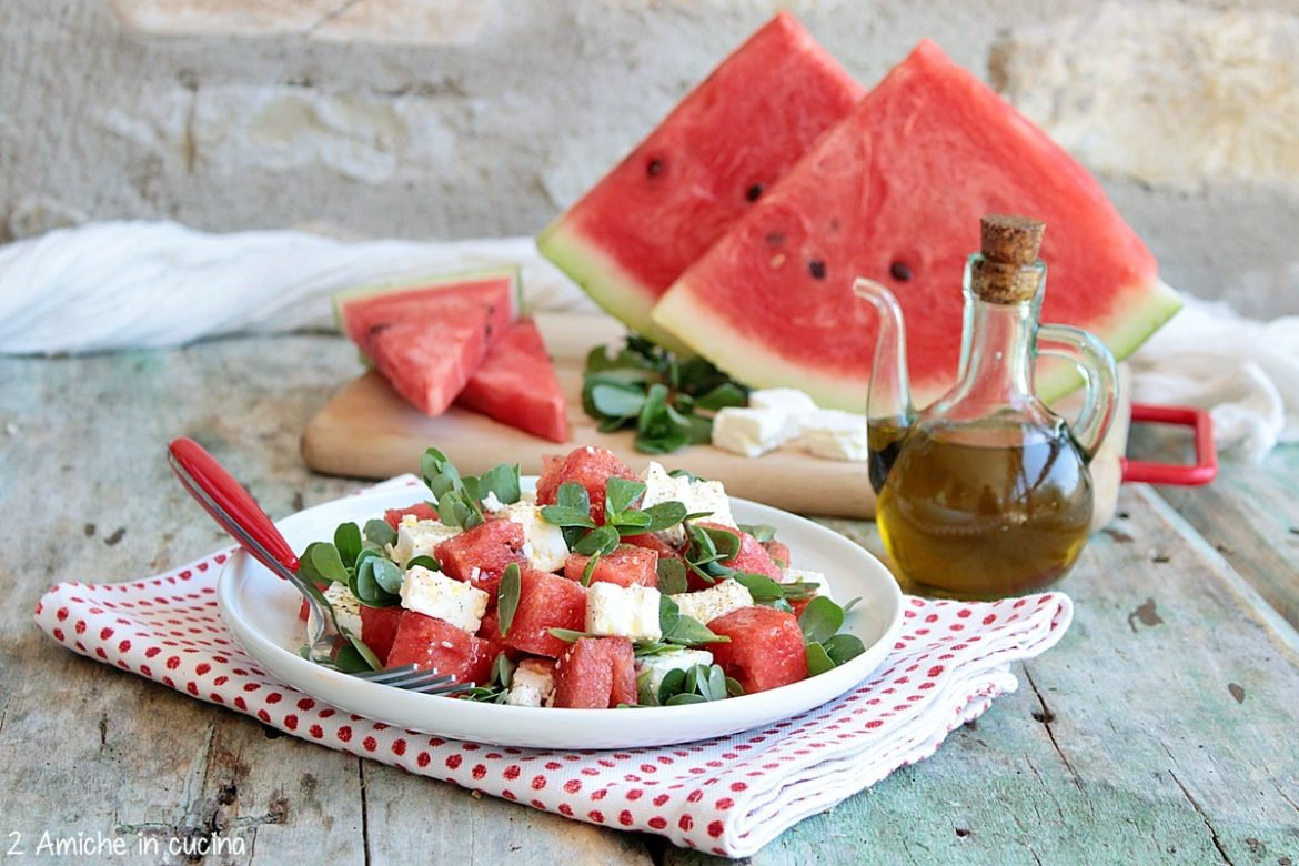 insalata light con anguria, portulaca e feta