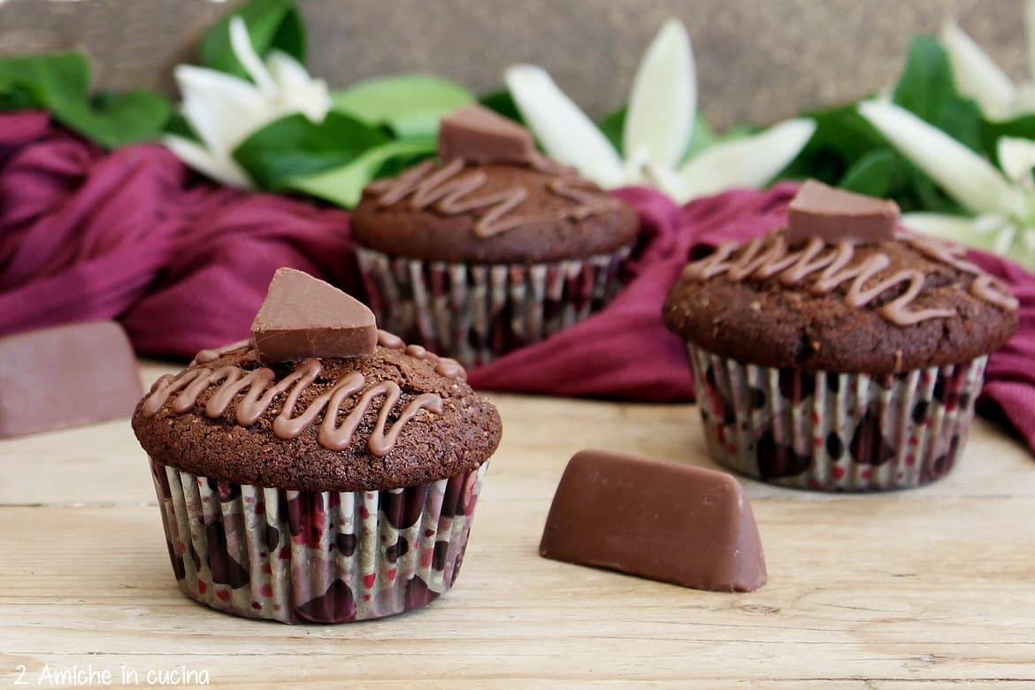 muffin al cioccolato gianduia con cuore di gianduiotto