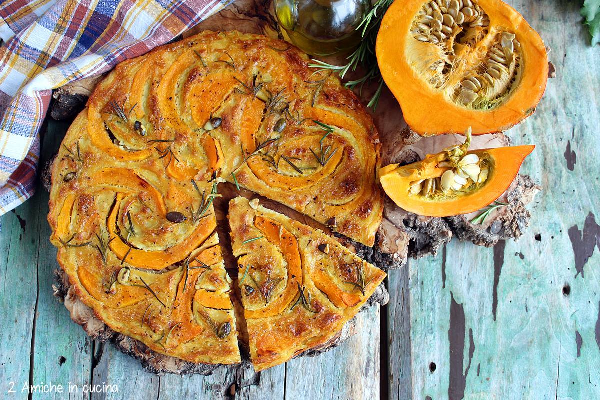 farinata con zucca, rosmarino e semi