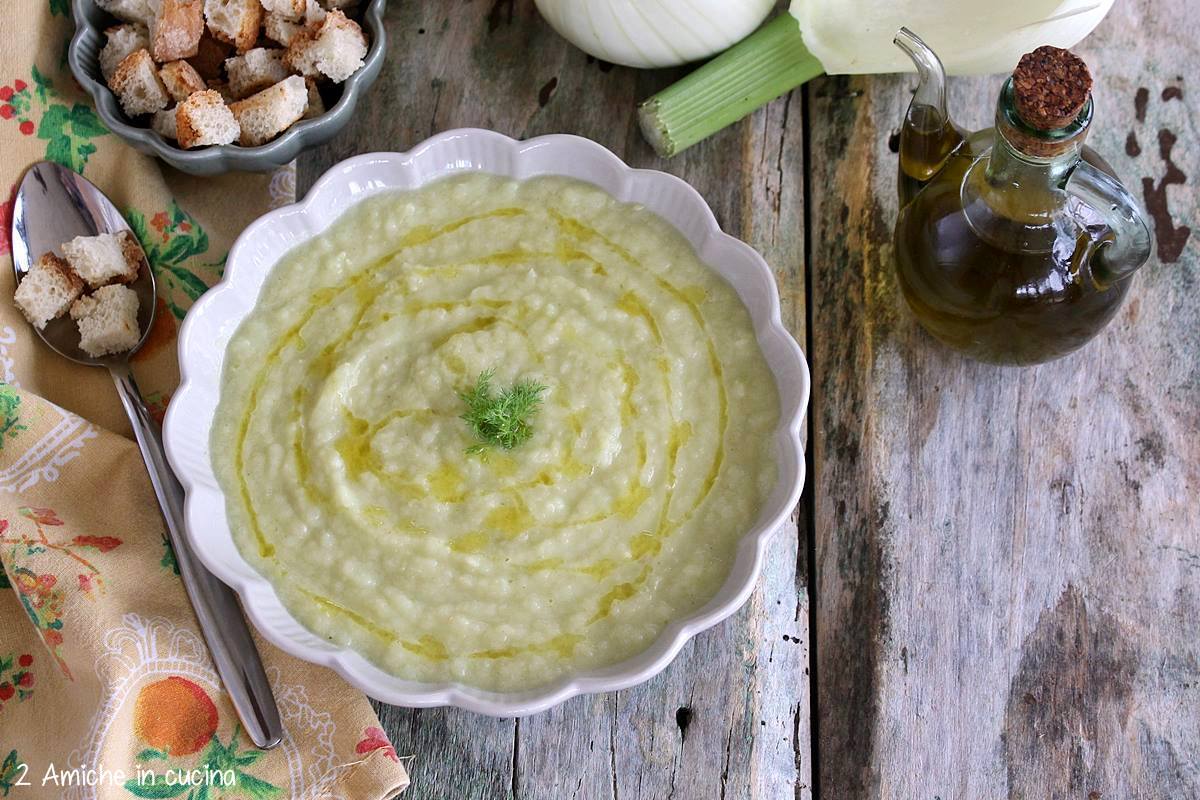 piatto con crema di finocchio e olio di oliva