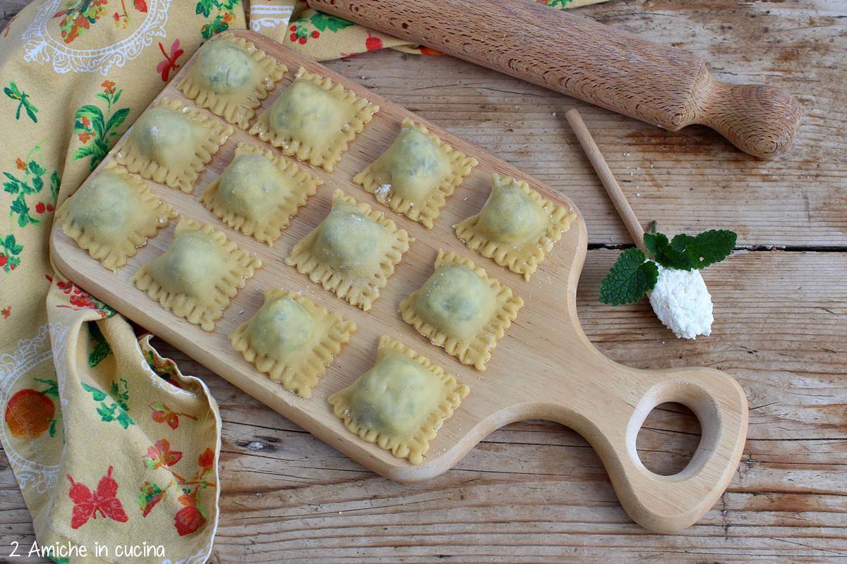 ravioli con ortica fatti in casa