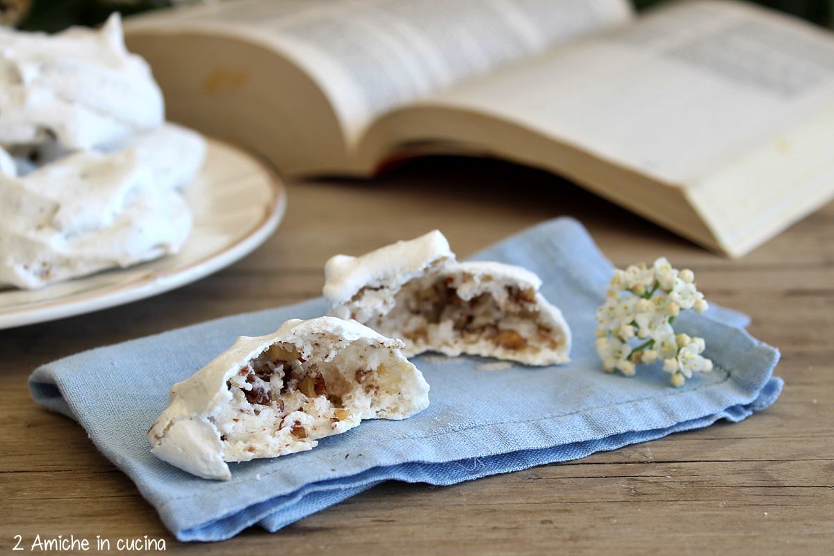 Resurrection cookies, biscotti di meringa per spiegare la Pasqua ai bambini