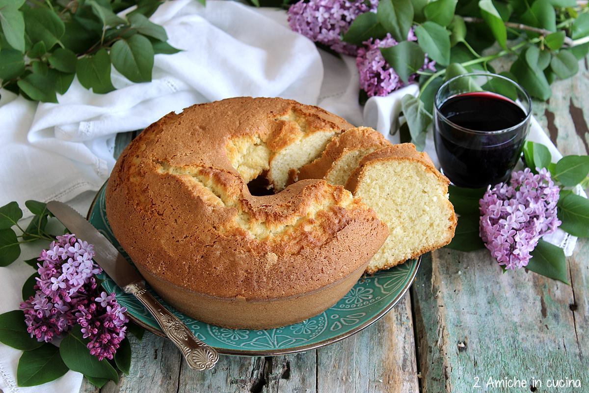 Piatto con ciambelotto tipico di Gubbio