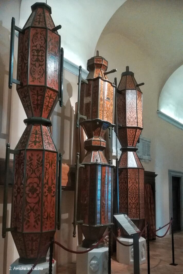 Velas Gubbio de madeira na Basílica de Sant'Ubaldo