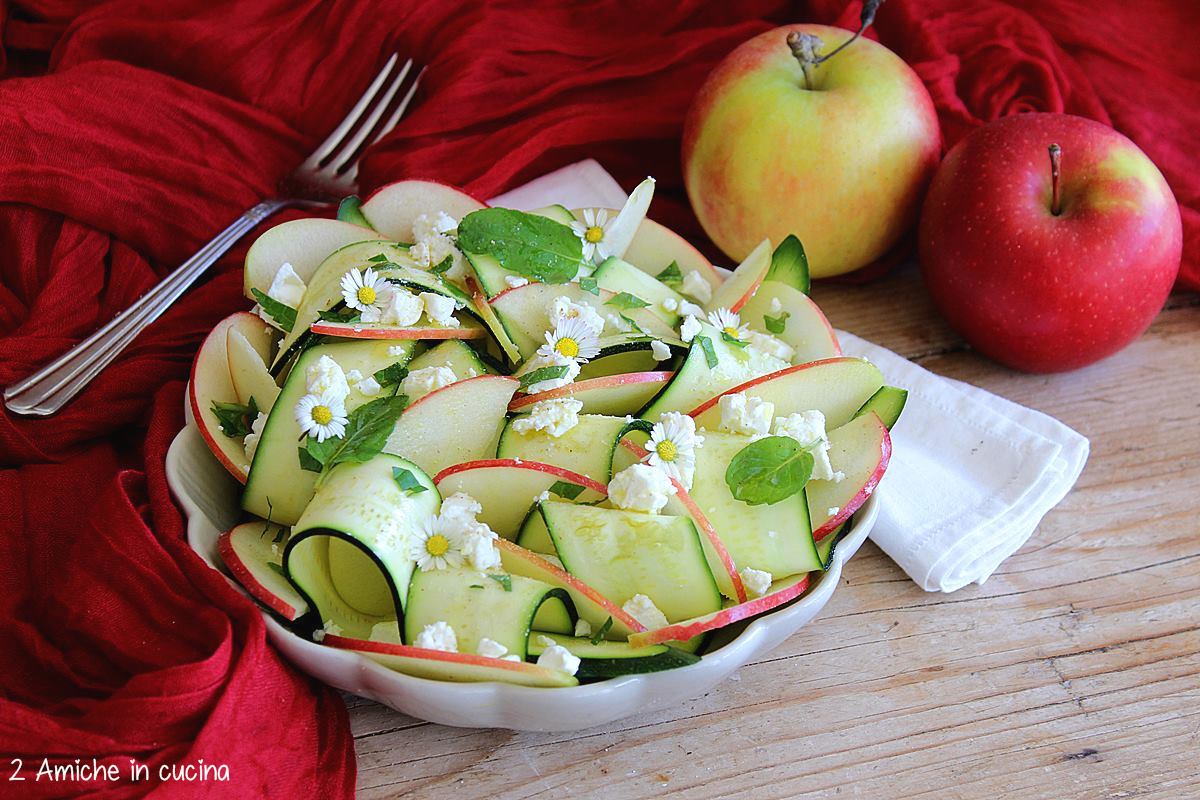 Insalata estiva con zucchine e mela Morgana