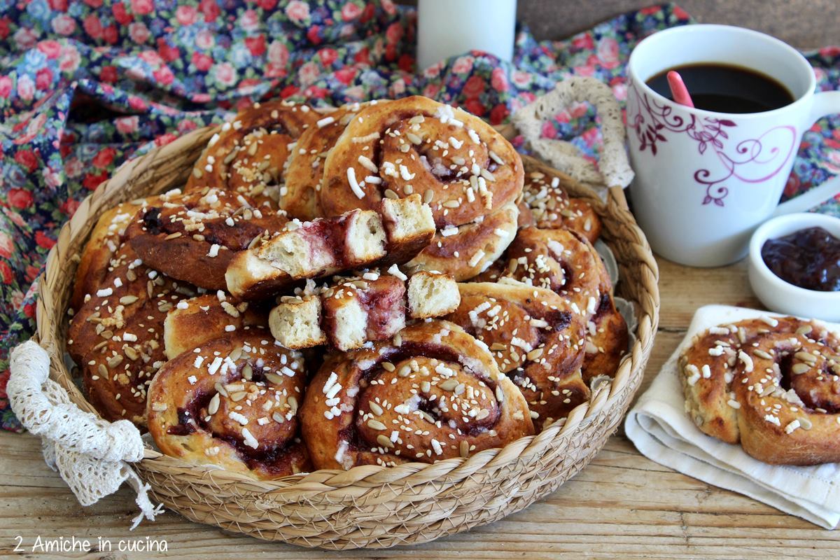 interno dei cinnamon rolls ai cereali