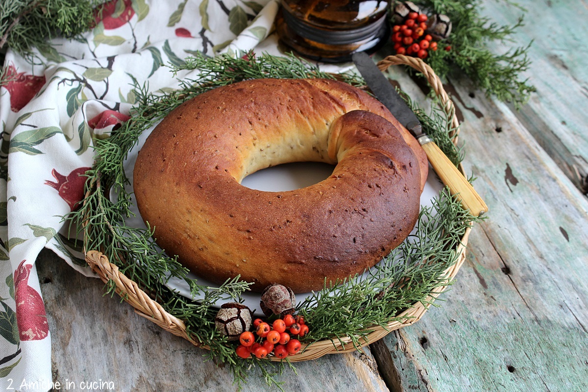 pan dolce in onore di Santa Lucia