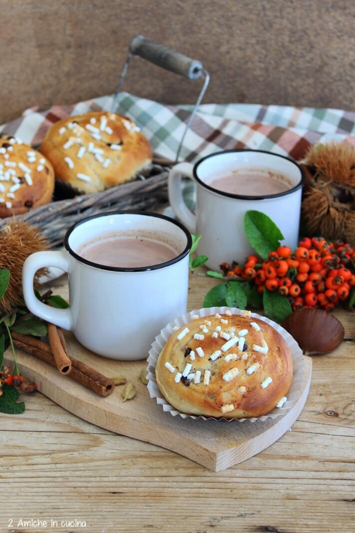 cinnamon rolls con castagne e cioccolato