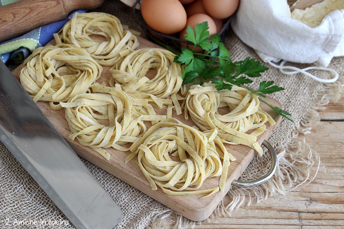 pasta fresca al prezzemolo