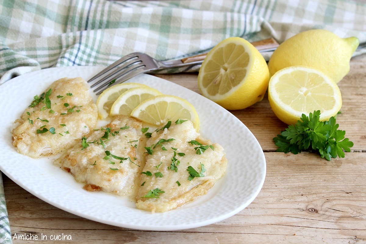 piatto ovale con sogliola alla mugnaia e limone