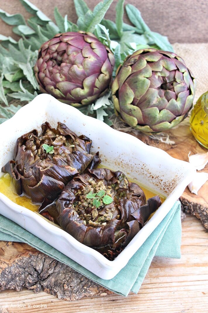 carciofi cotti in forno con erbe aromatiche e vino bianco