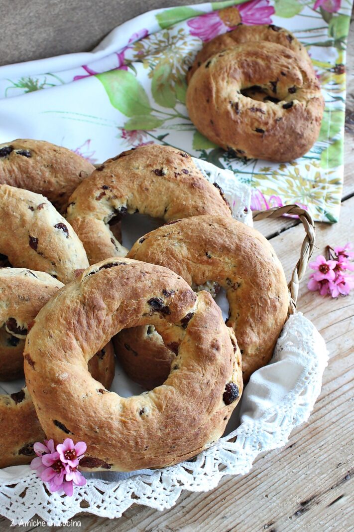 ciambelle dolci umbre per festeggiare San Giuseppe
