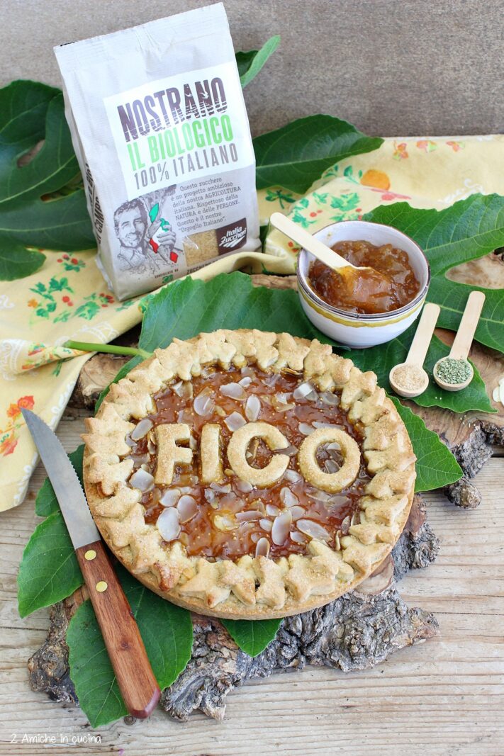crostata vegana con fichi e mandorle