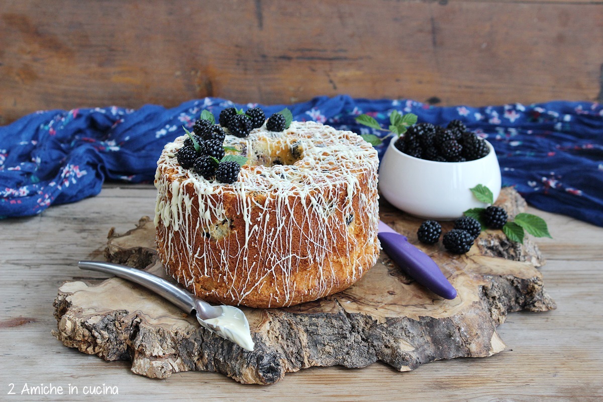torta sofficissima con more e limone