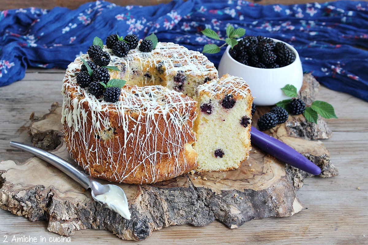 chiffon cake con more intere e limone